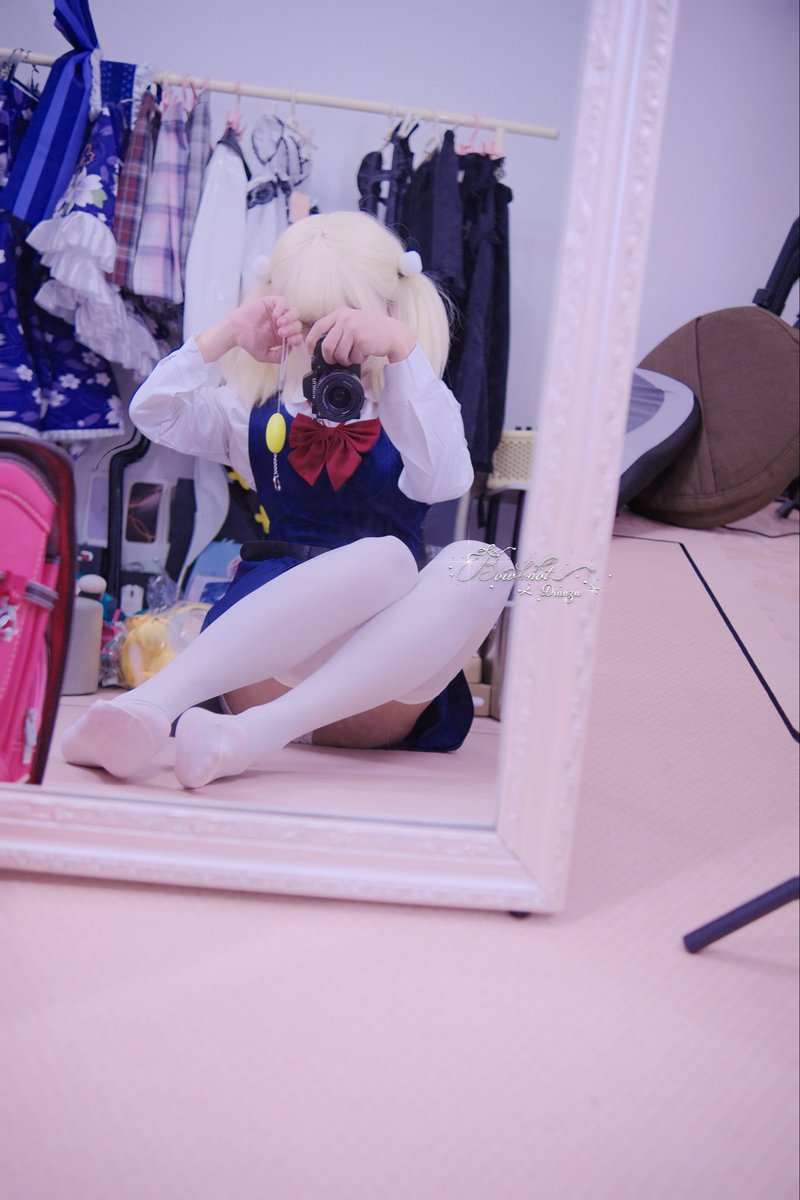 盯着小女孩的那里看…大哥哥真恶心… https://t.co/vGPvA40NTP
