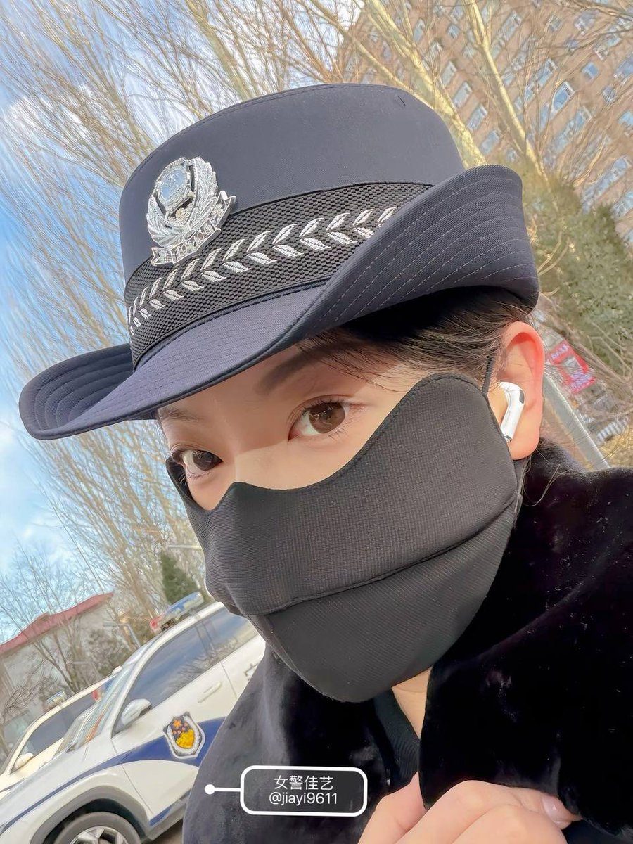 不许你们说自己是舔狗，因为只要参加过军训，你们就是军犬啦… https://t.co/ZgbeHMW2Ps