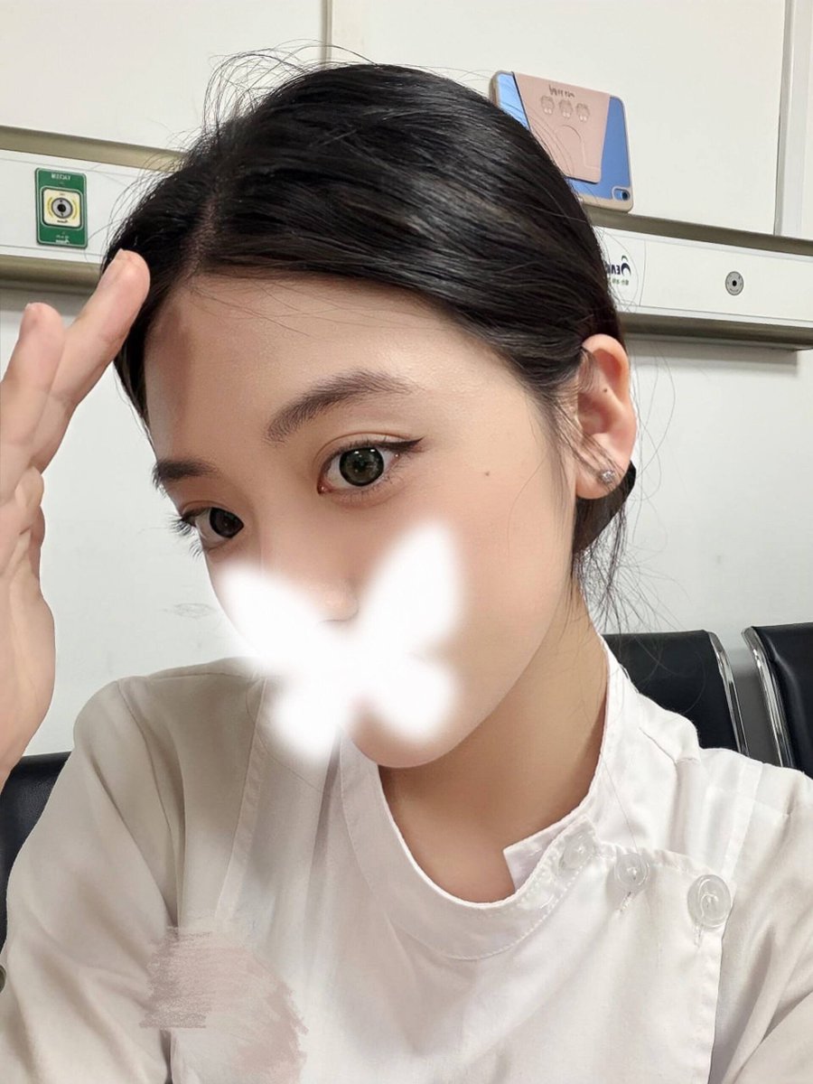 今日份自拍～

不要总问我男性保养的问题了，我怎么知道硬多久做几次好，我只知道我舒服就是最好的… https://t.co/GTnr4PvfwN