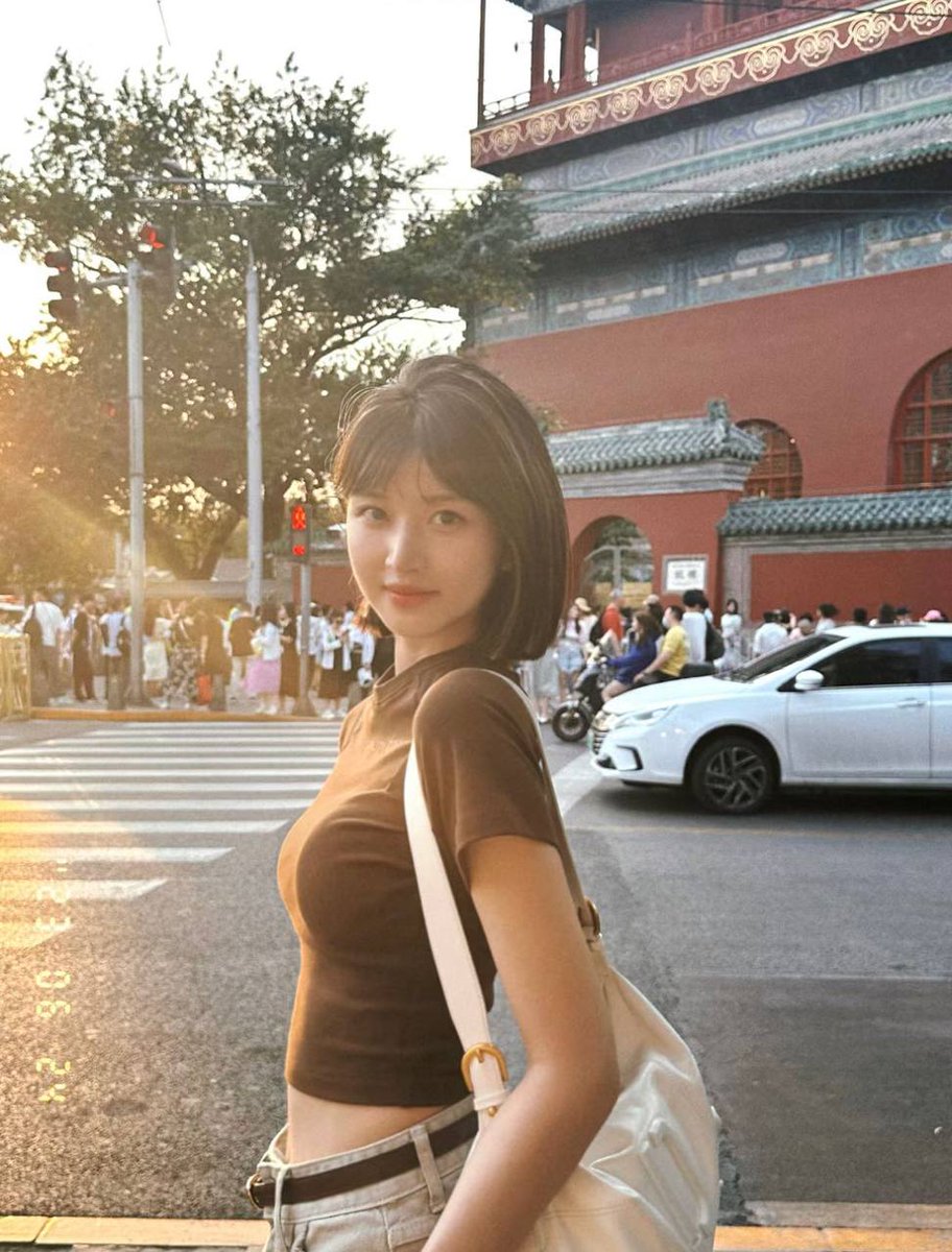 🌈沪🔝甜美少女

𝟎𝟑 𝟏𝟔𝟖 𝐃 
关键词条·甜美女友感 

清纯洋气 气质初恋  女友感 双商高

法学专业 副修传播、哲学  健谈有趣
·如沐春风质感绝胜·卦相生财

Tg🛰️全国在线看图群交流群精彩反馈在内☞:https://t.co/bicTLlU72l https://t.co/nf2Cz4BDyF