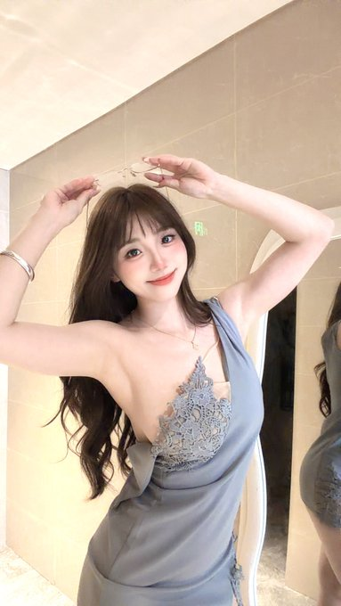 小红书违规发不出了……

刚刚内🐍第一视角，❤️真发🤓 https://t.co/ol2imS2UEg