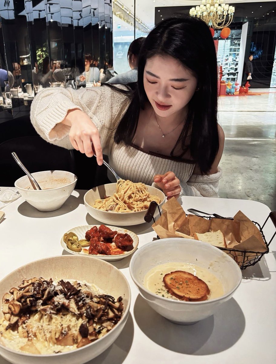 喔氣氣氣77777777很久沒沒有食物過敏臉又又又爛😻🧏🏻‍♂️剛好台中又暴雨。 https://t.co/fgxEEsKbHf