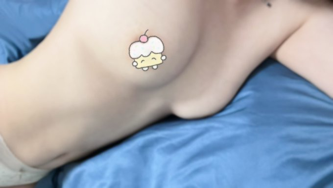 小红书违规真发不出，只能在推特发了...🥺 

开脱！！！！！！！                                         

上供！！！！！！！                      
 
 Luo照     实况！！！ https://t.co/a1kq0MsMJH