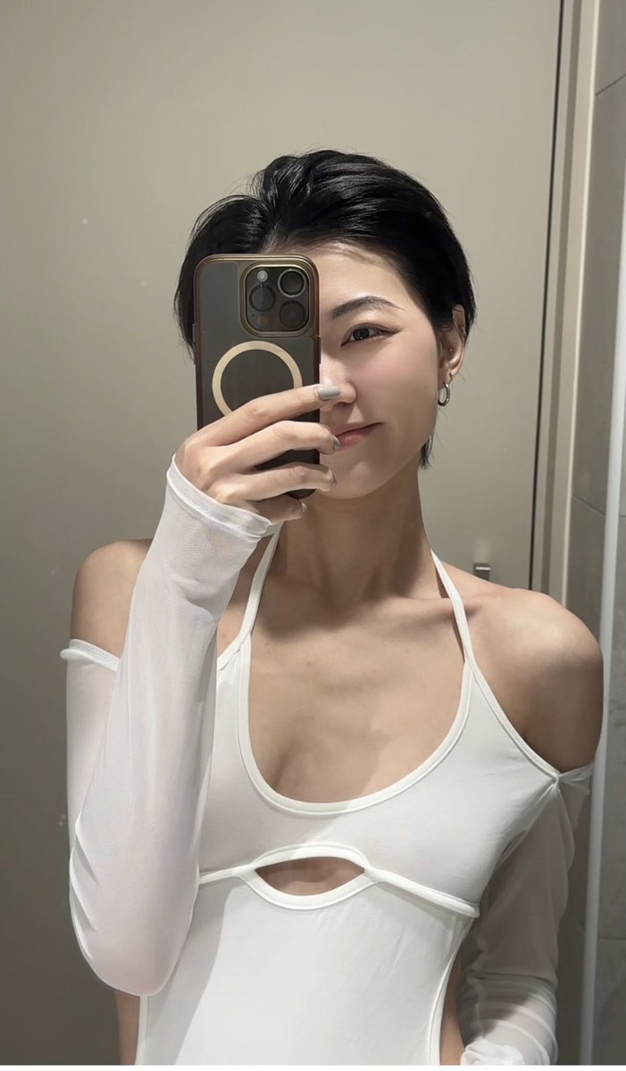 mirror check https://t.co/56EFHqQiup