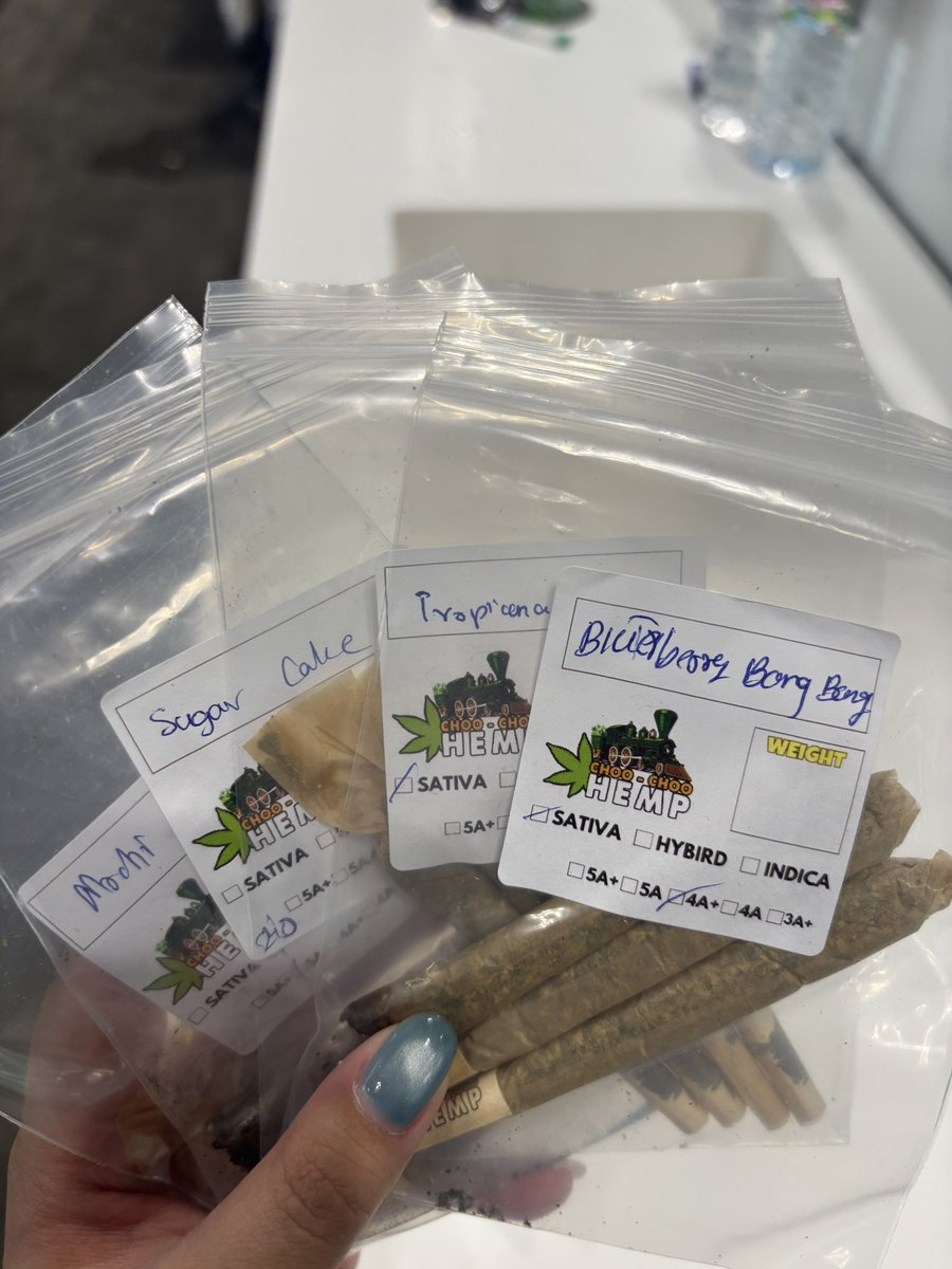 丟掉了😭 https://t.co/7qkip942CH