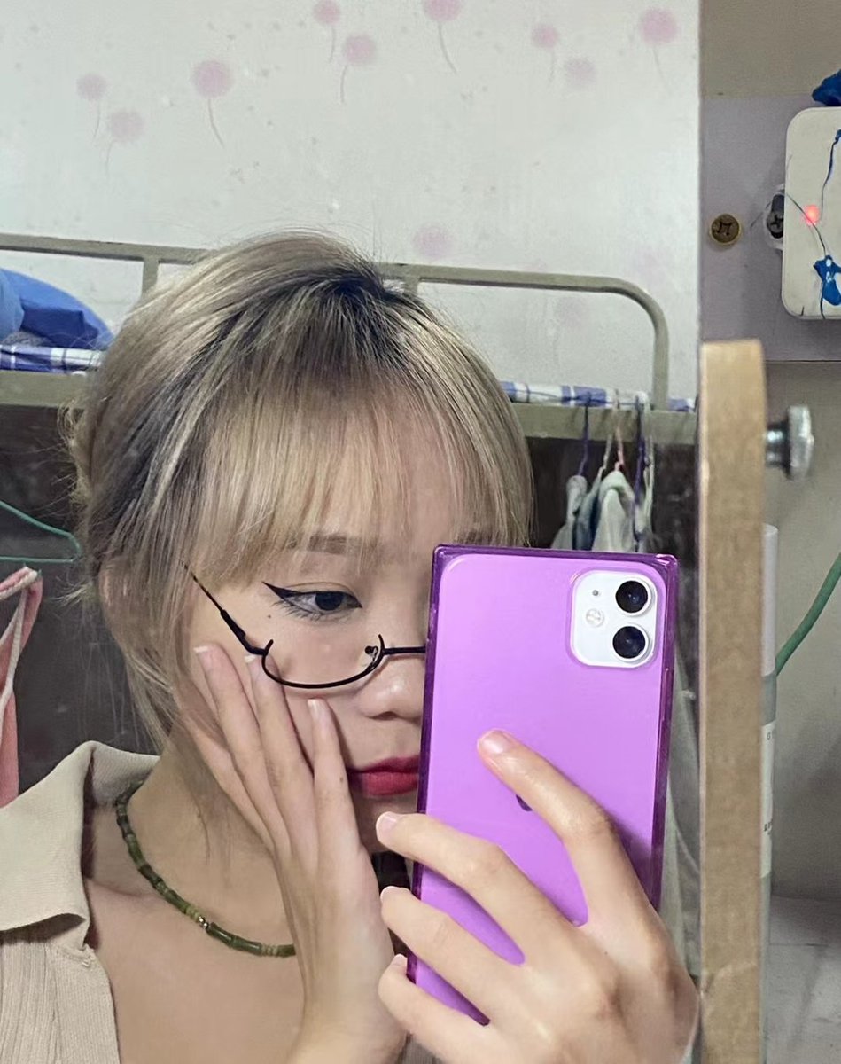 女大学生宿舍反差系列（31）
@hongxiutian
@kongguyoul
@xiaodaidare
@xiaomidare

#反差 #反差女大 https://t.co/sZ6kYheq1X