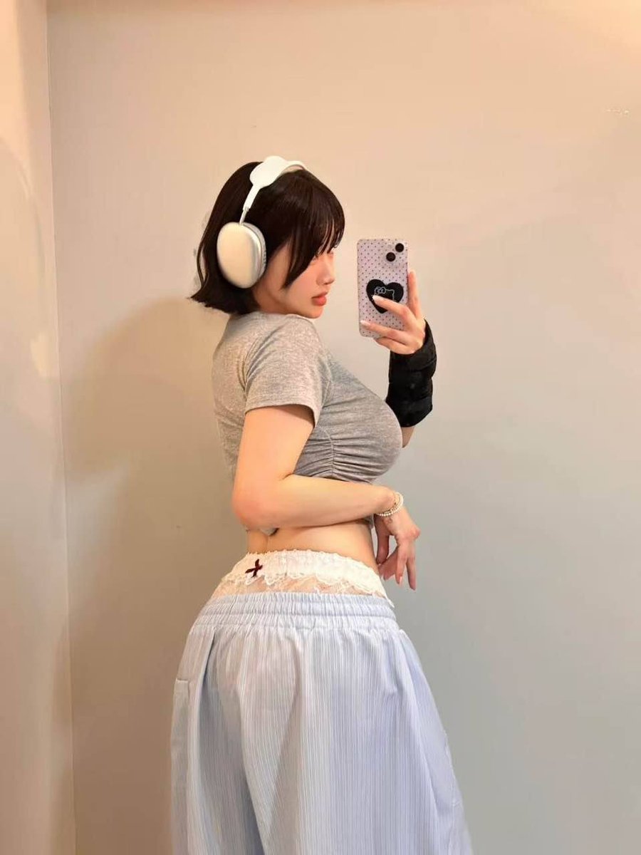 🌈广州🔝童颜巨乳

02 170F极品纯欲女友 
💕漫画身材 前凸后翘✨满足所有幻想
•极品蜜桃臀 后入首选
• 原装真🐻雪白坚挺  大奶双手无法掌控
• 热情话多不冷场
• 健身 瑜伽🧘🏻‍♀️普拉提 kpop 钢琴🎹

Tg🛰️全国在线看图群交流群精彩反馈在内☞:https://t.co/bicTLlU72l https://t.co/5Hho9d2Qmz