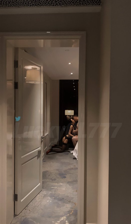 普通人我不知道啥感觉 
淫妻的兄弟这视角是不是你们最爱的😎 https://t.co/VUUBFZhMTv