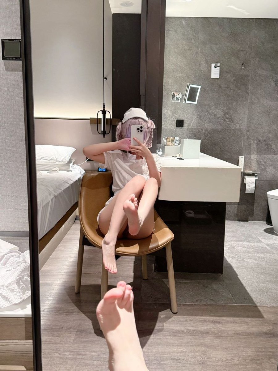 ⭐苏州   08  cos   
🉑sf    颜🐍    cos📸   sm  户外
自带m属性 肤白蜜桃臀 反差萝莉 超高颜值  腰细屁股翘  脚好看  体贴听话 https://t.co/tFQqqnT6Jn