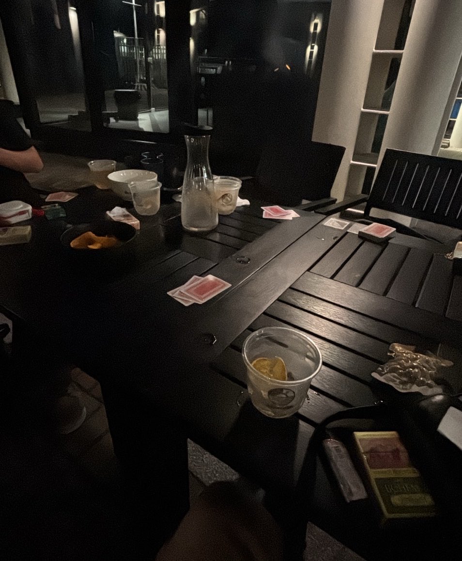 這遊戲太狠ㄌ⋯ https://t.co/COzRoL9pkZ