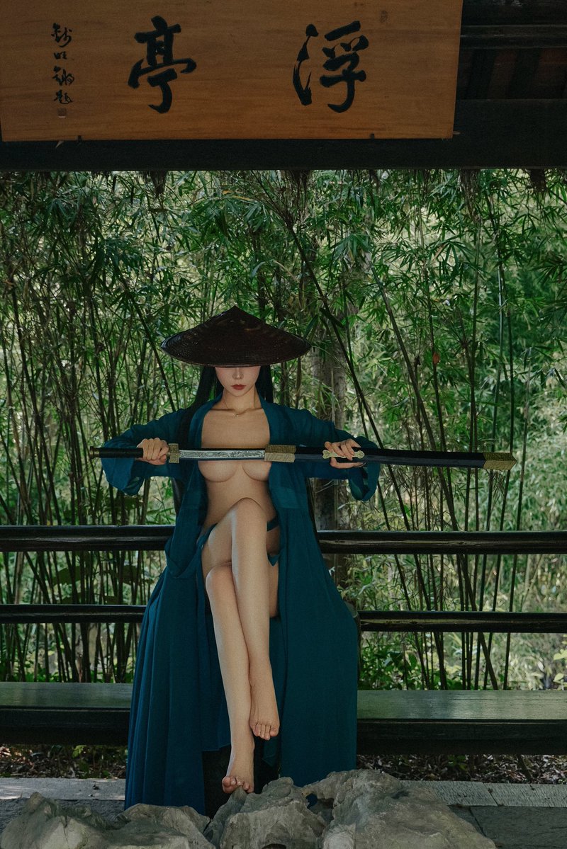喵老师这身材太完美，竹林古风韵味非凡 https://t.co/yOQn9ONP26