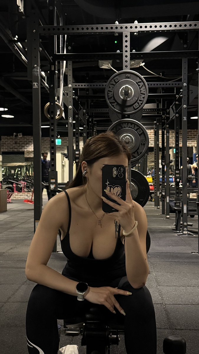 該長大了吧 🫩 https://t.co/HmR0g19UHB