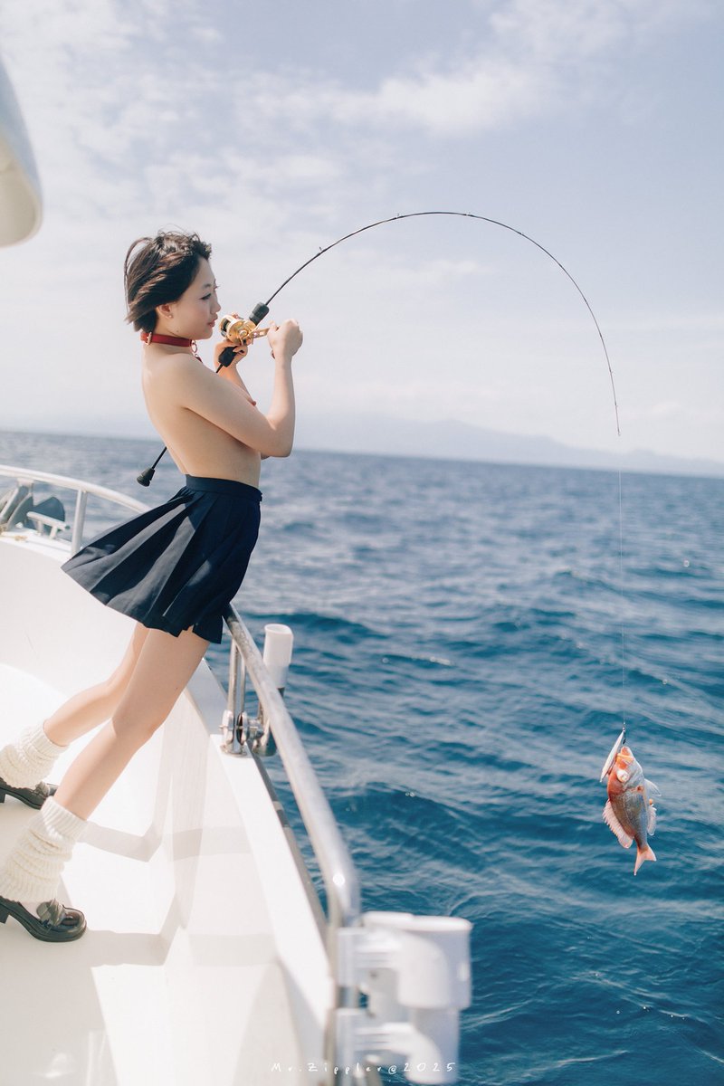 有推特上的海钓爱好者么
日本东京横滨两地征集一同出海的钓友
图中钓友：@YinariTamako1 

2026.04.28
Yokohama https://t.co/WIeklAZEGm