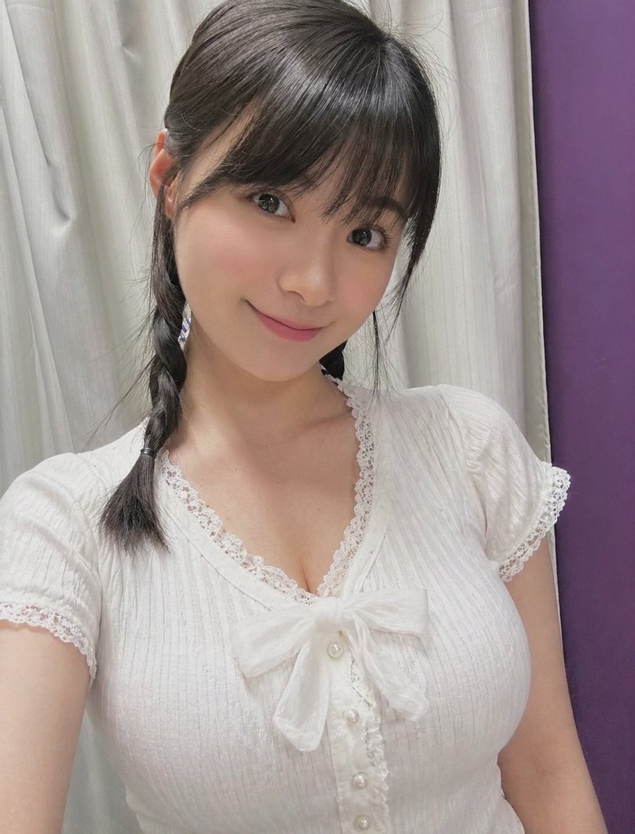 会いにきてくれた皆様ありがとうございました❤️今日もとっっても楽しかったです🥰 https://t.co/I690WrEaJW