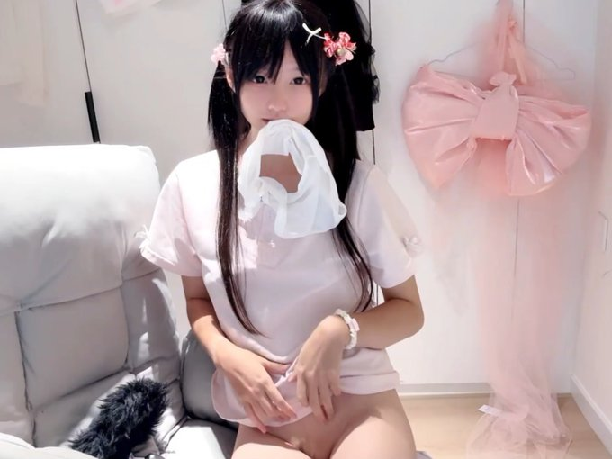 尖叫,允许
挣扎,允许
反抗,允许 https://t.co/Upf3Njg4O7