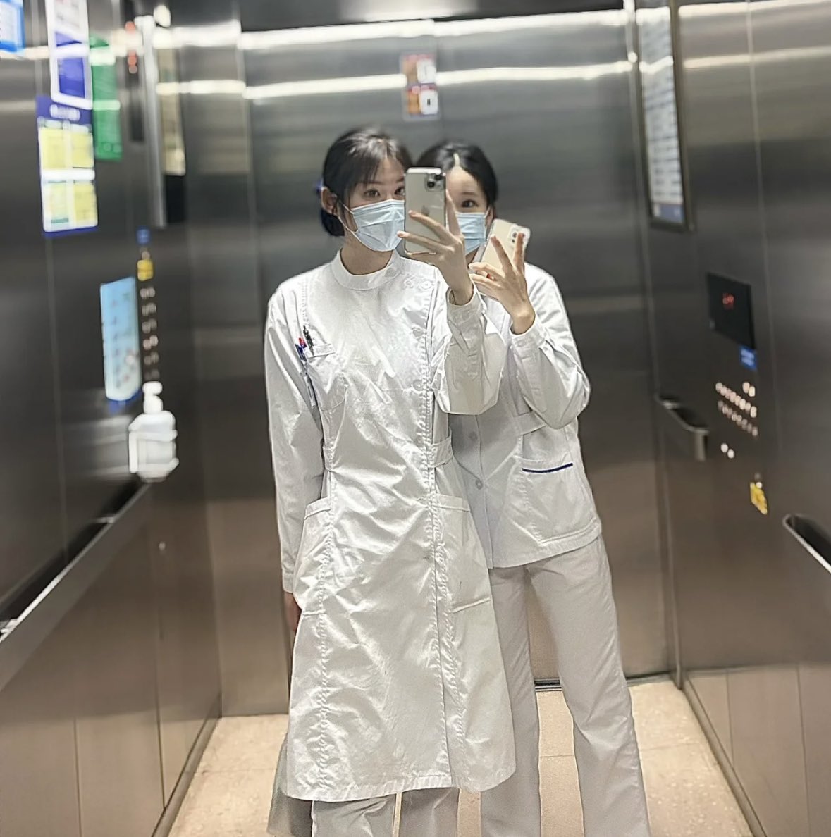 我们长的这么可爱，你忍心射我们脸上吗？点赞关注你也有机会哦🤪🤪 https://t.co/5bSnMauMBB