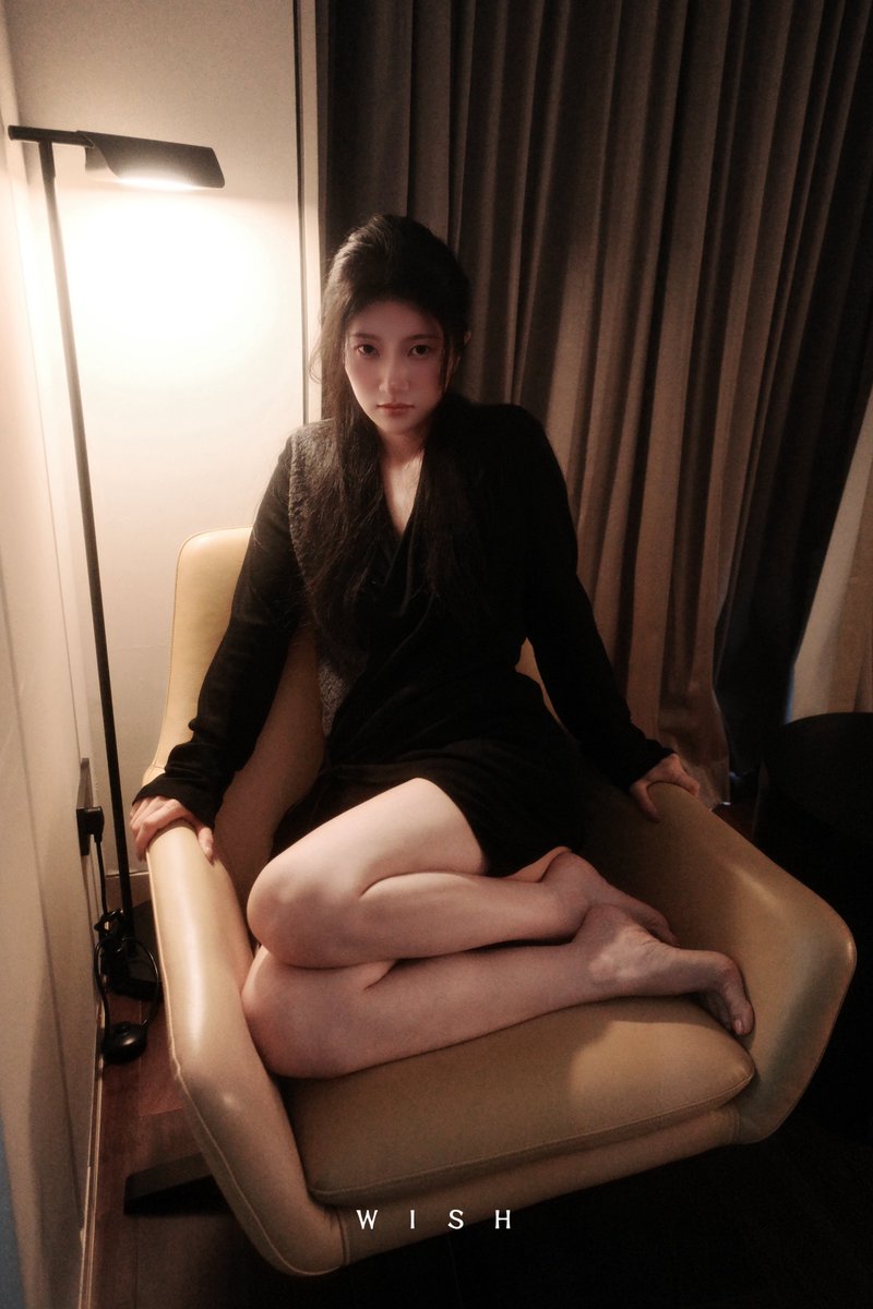 姐姐看看我@yay4ur https://t.co/EPPLENkWql