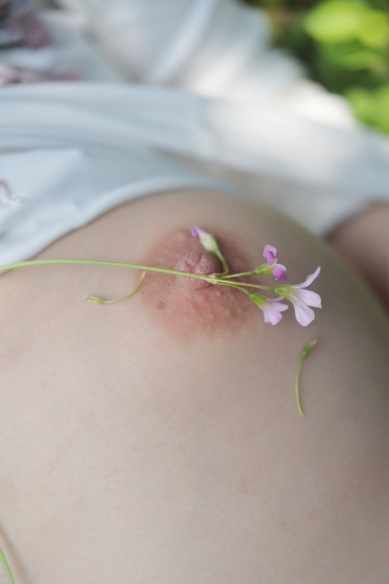 花儿真美丽

@sktwober

@sktworel

@sktwolris

@sktwobba https://t.co/XMMLU10T08