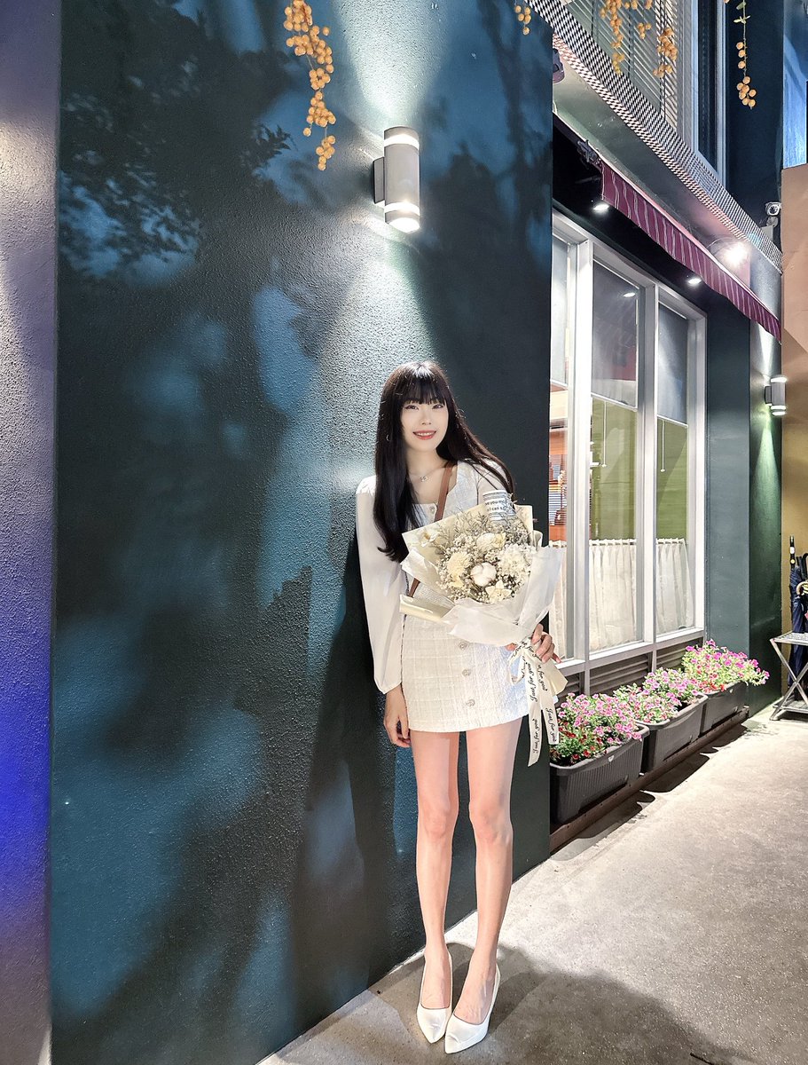 今天是收到花開開心心的一天🤍 https://t.co/pafxS8TgdL