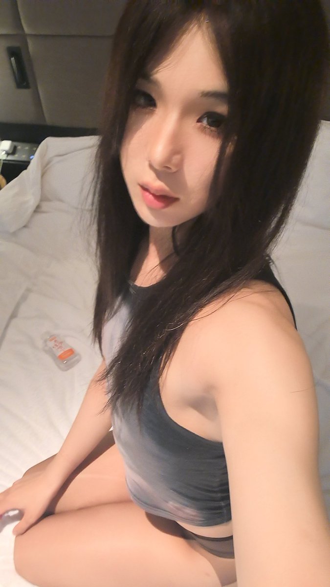 我想了很久都没明白，茅台为什么还不涨～不说了，先工作了～ #男娘 https://t.co/qe0t6Ldsbg