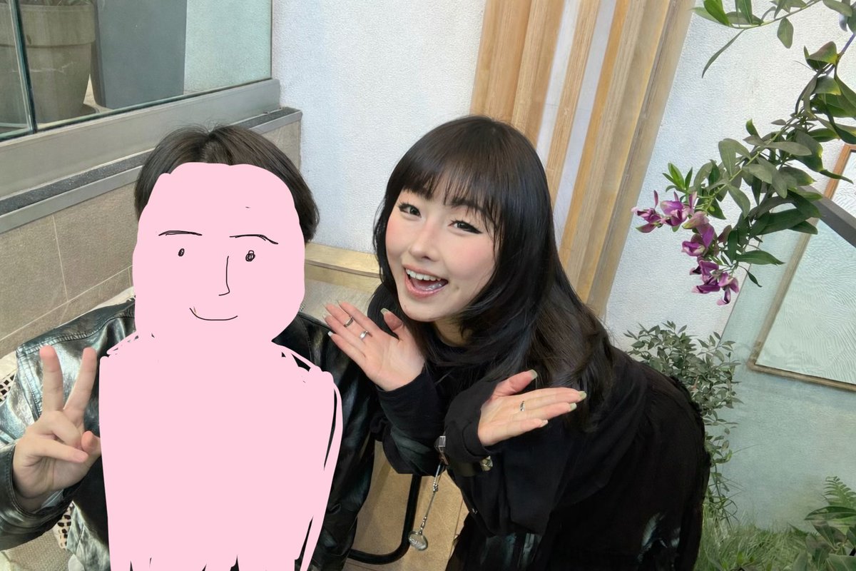 第一位见到我本人的会员粉丝！！！ https://t.co/x5qXuXtojb
