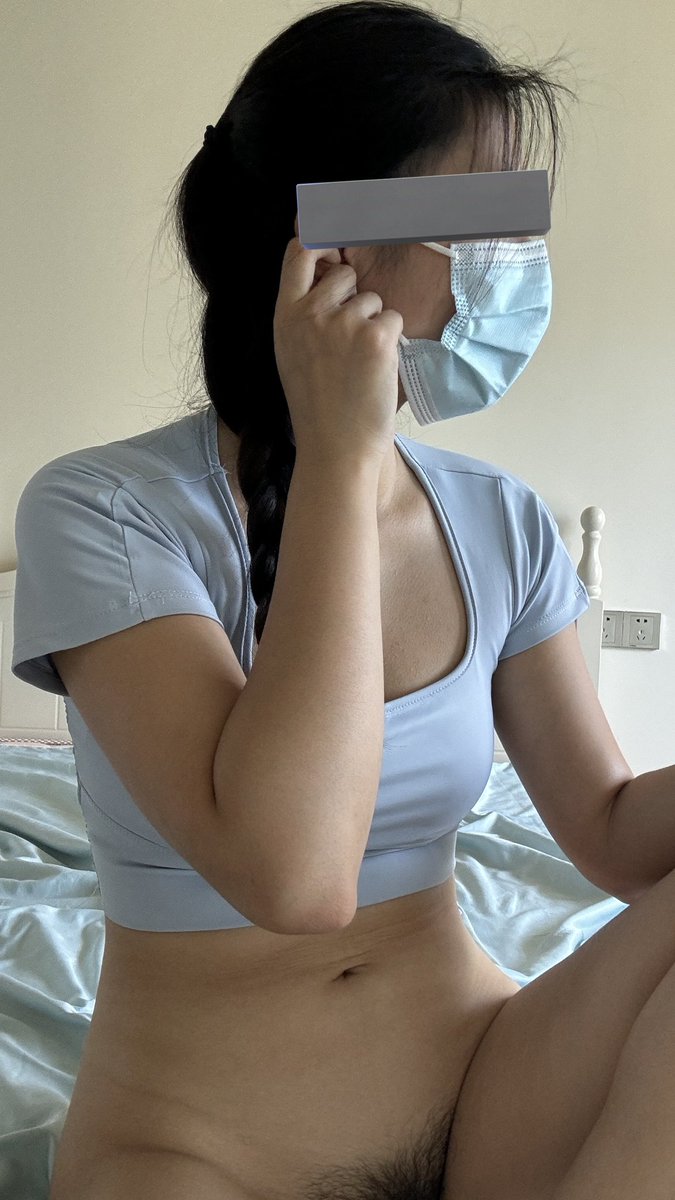 有没有真爱粉过门槛支持？

女大学生的反差日记(105)
@sktwober 
@sktworel
@sktwolris
@sktwobba https://t.co/tVBuNdpHtC