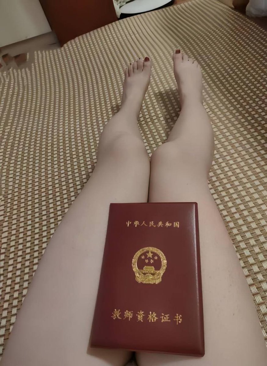 故事的开端，要从拿到这个证书开始说起了～

从此就和反差脱不开关系了… https://t.co/E8oCnZupY3