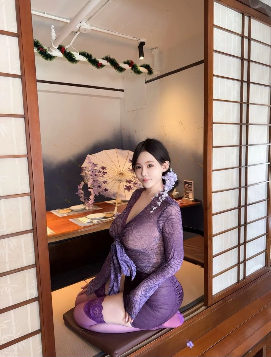 出来露个乃 要不然你们都以为我🐻小 https://t.co/cQpMHtceEw