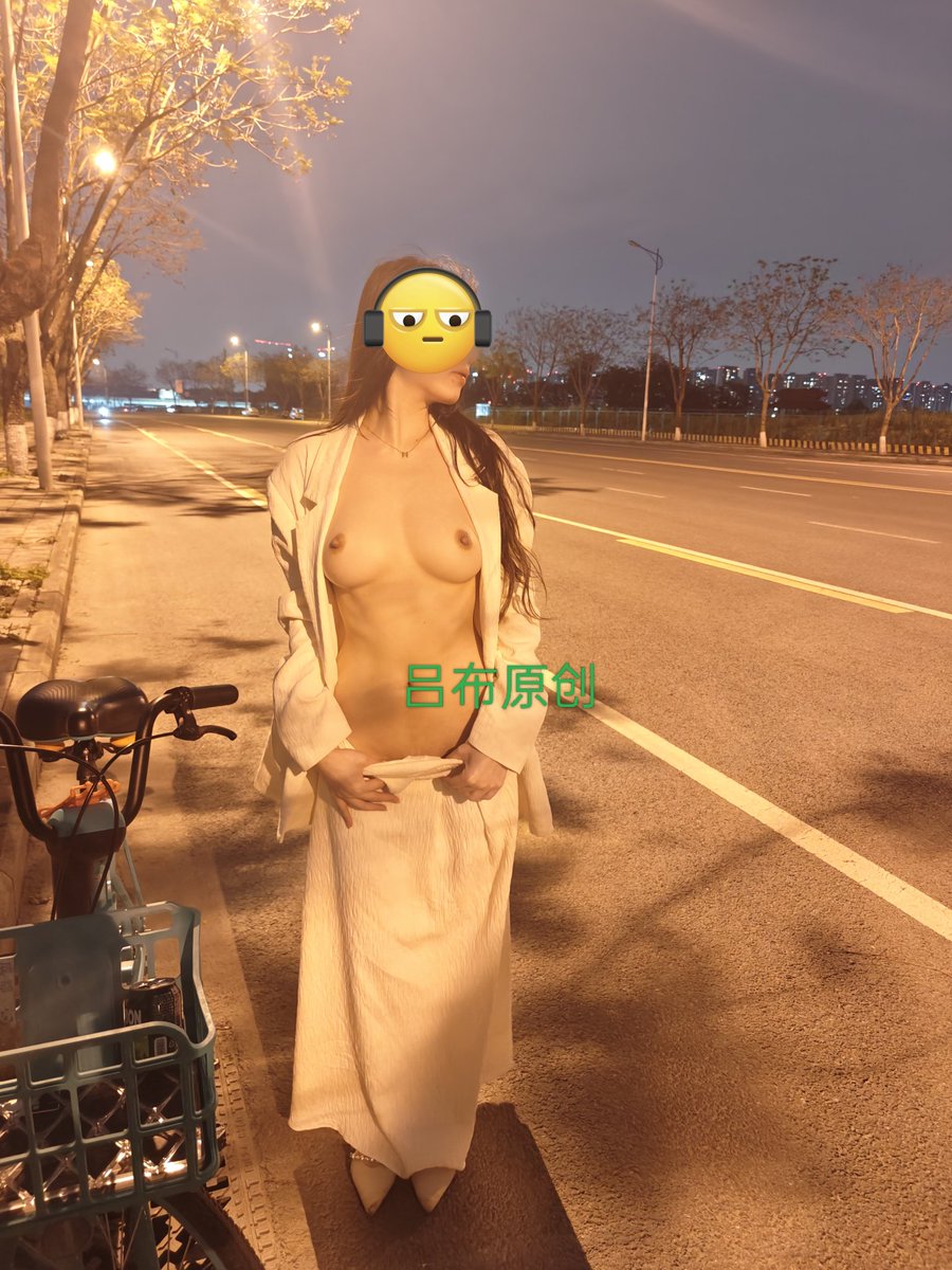 蓝调时刻～ https://t.co/NowG1b5Pzq