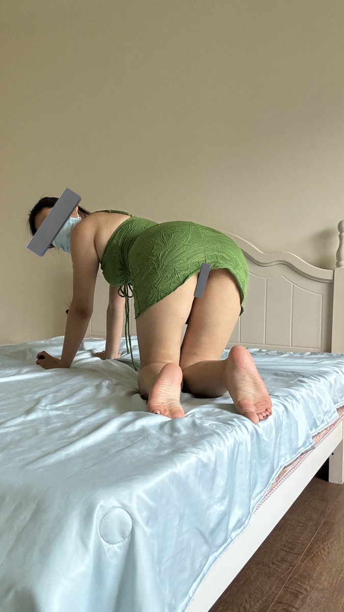 过门槛更多超清无码刺激

女大学生的反差日记(115)
@sktwober 
@sktworel
@sktwolris
@sktwobba https://t.co/jqXt2w0XNQ