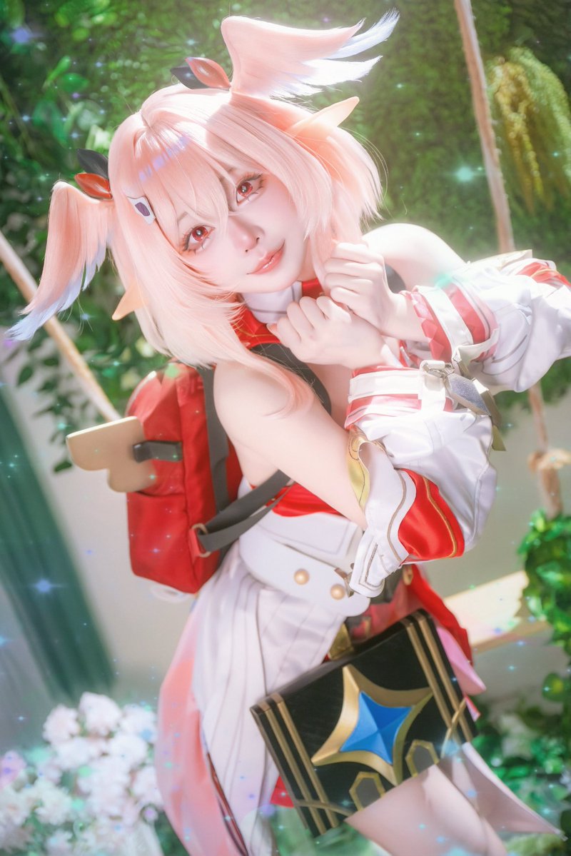 莉奈婭妳好👋🏻請跟我交朋友❗️

#月之六 上線了✨
原神終於也有自己的雞翅膀女孩🪽
這麼可愛的孩子好想把她抱緊緊💕而且好奇心很強這點
跟著她冒險一定是有趣的體驗
這麼可愛的草莓小蛋糕
旅行者你不會放掉的吧🍓
我已經期待把她抽出來探索世界了
#原神空月之歌 #莉奈婭
#GenshinImpact
 #HoYoverse https://t.co/UHLW7CJqmr