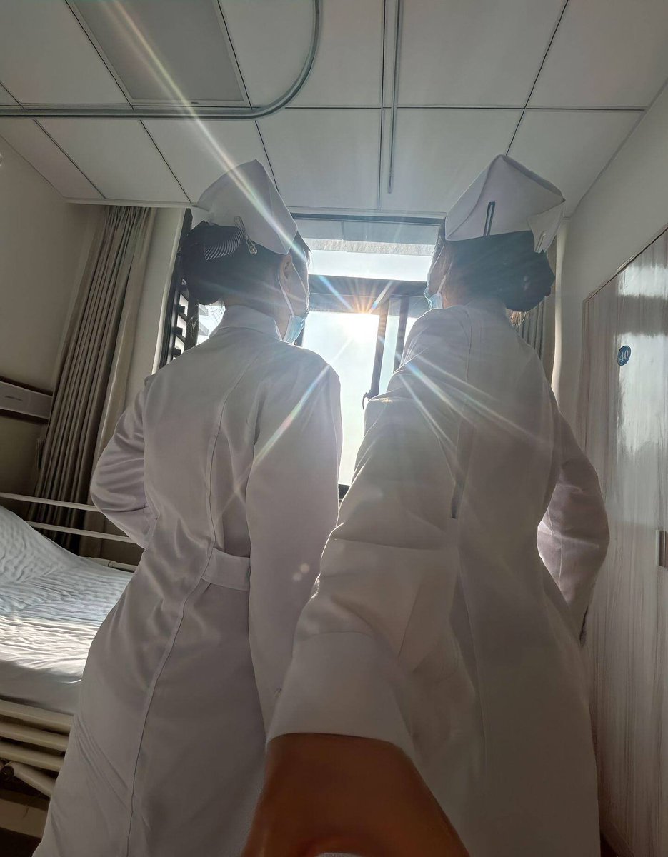 终究是穿不了碎花裙，做不了那娇滴滴的女子更不懂POLO衫的深情~ https://t.co/PWxfMf4Ku1