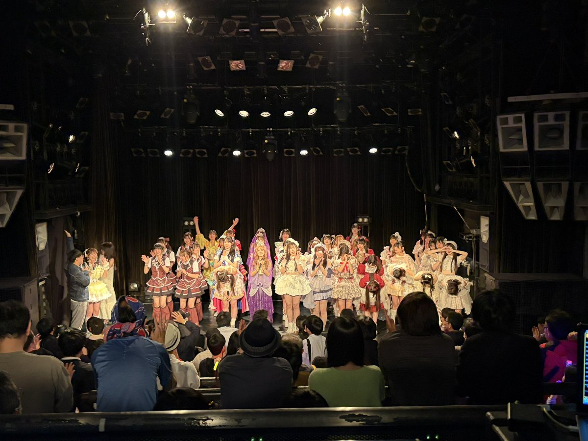 本日　#まりちゅうフェス　vol.2ありがとうございました✨✨
ひまりにお衣装をお借りして、わたしも特別にアイドル復帰させていただきました😭✨泣

このフェスを開催できて、こんなに素敵なアイドルの皆さんに出演していただけて、長澤本当に幸せです！！ご来場いただいた皆さん、本当にありがとうございました😿😿✨