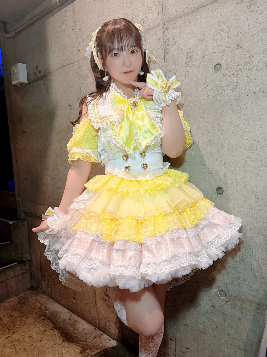 まりちゅうフェスvol.2ありがとうございました💛
オトメルとまりちゅうの制服シンデレラコラボ、めちゃくちゃ盛り上がってくれてちょー楽しかったよー！！黄色も振ってくれてありがとう😳

まりちゅうに私の生誕衣装着てもらいました！かわいー！！！似合ってる🫶🏻
10年ぶりに一緒に歌えて最高だった👸幸せな時間をありがとう💛💛
#まりちゅうフェス #オトメルキュール