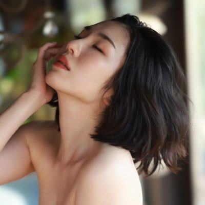 聖ひばり@5/1デジタル写真集2冊同時発売🪽✨✨